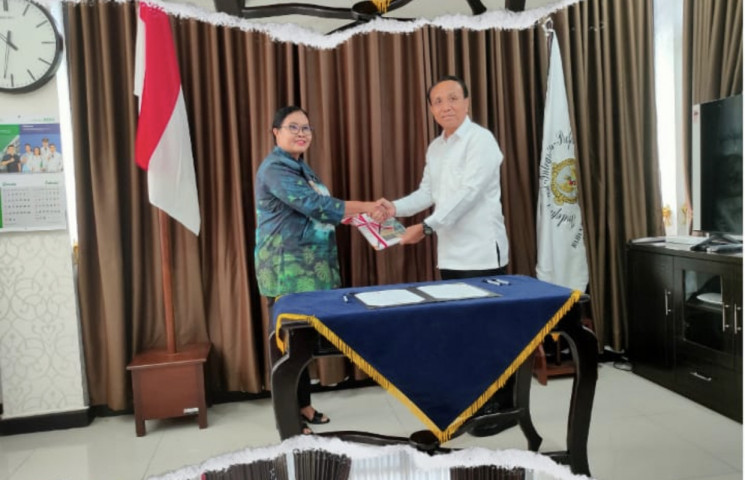BPK RI Serahkan LHP Kinerja Efektivitas Stranas PK Papua 2019-Semester I 2022